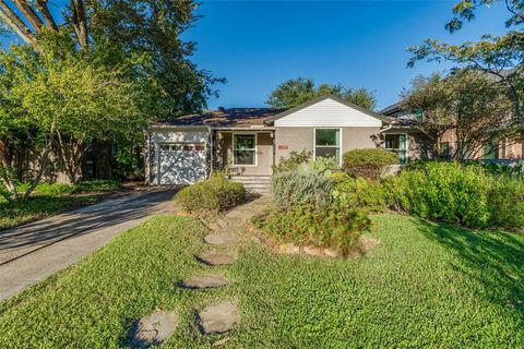 Photo of 508 Hambrick Road, Dallas, TX 75218 (MLS # 21095078) Photo of 508 Hambrick Road, Dallas, TX 75218 (MLS # 21095078)