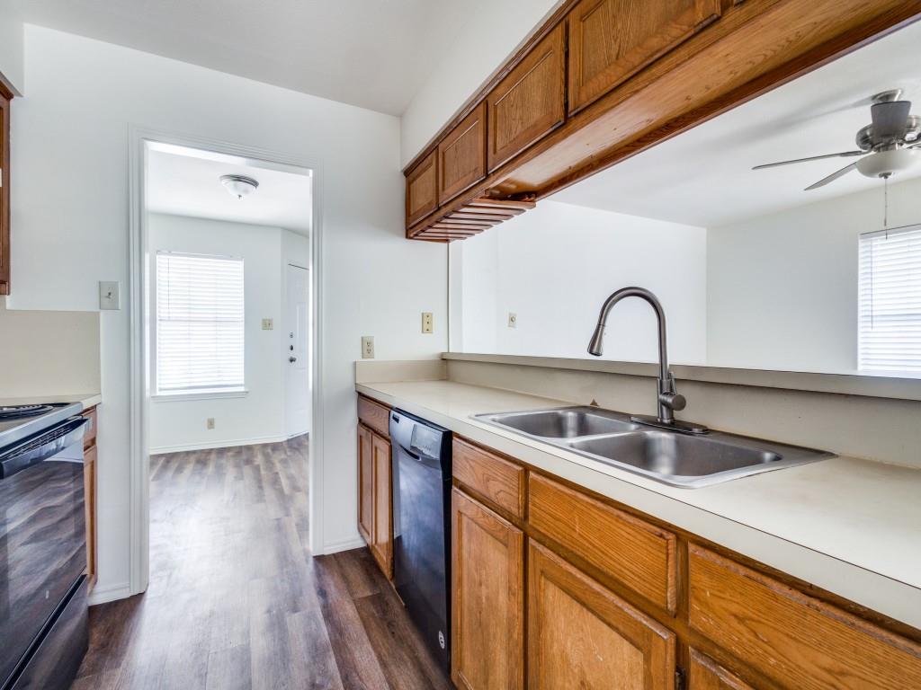 Denton, Texas 76201, United States, 2 Bedrooms Bedrooms, ,2 BathroomsBathrooms,Residential,Active,165891