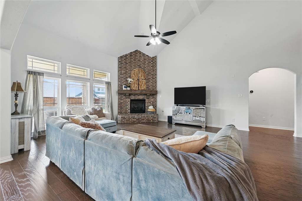 Celina, Texas 75009, United States, 5 Bedrooms Bedrooms, ,4 BathroomsBathrooms,Residential,Pending,105671