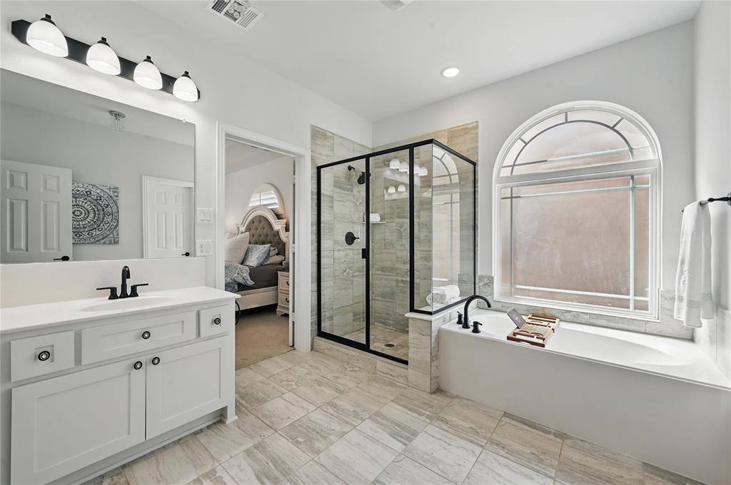 Celina, Texas 75009, United States, 5 Bedrooms Bedrooms, ,4 BathroomsBathrooms,Residential,Pending,105671