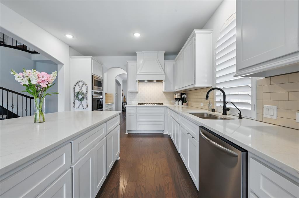 Celina, Texas 75009, United States, 5 Bedrooms Bedrooms, ,4 BathroomsBathrooms,Residential,Pending,105671