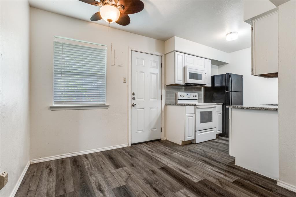 English Estates - Residential Lease