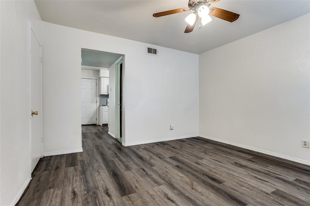 English Estates - Residential Lease