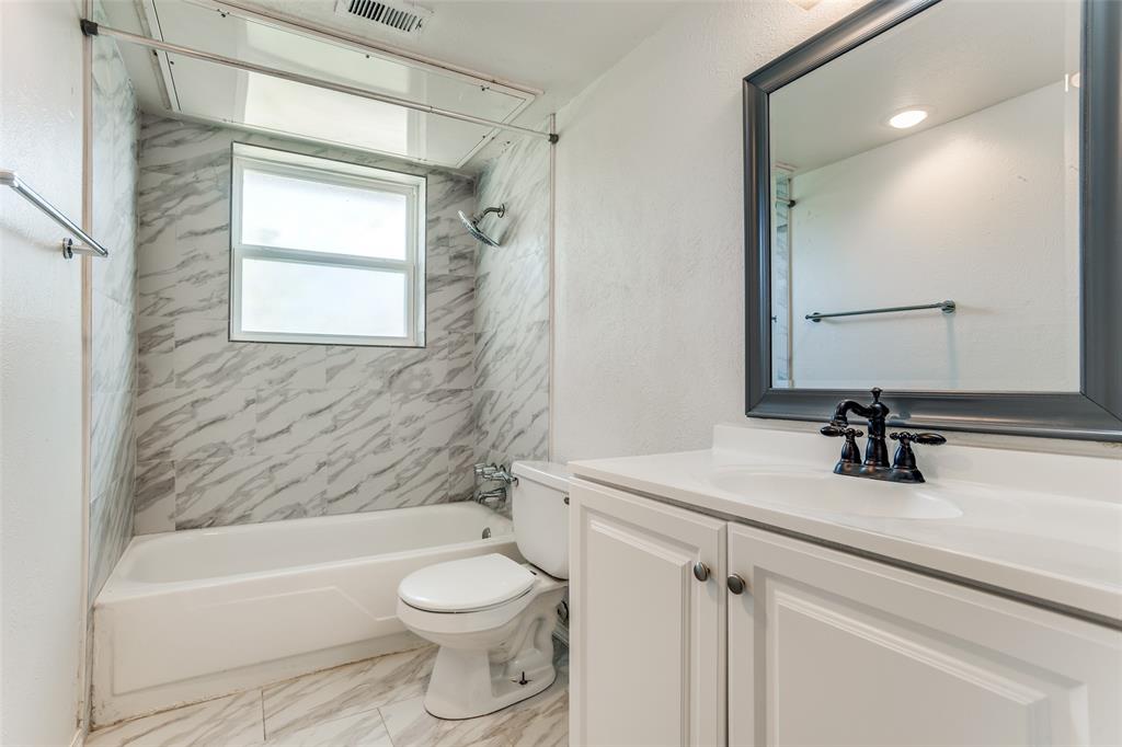 English Estates - Residential Lease