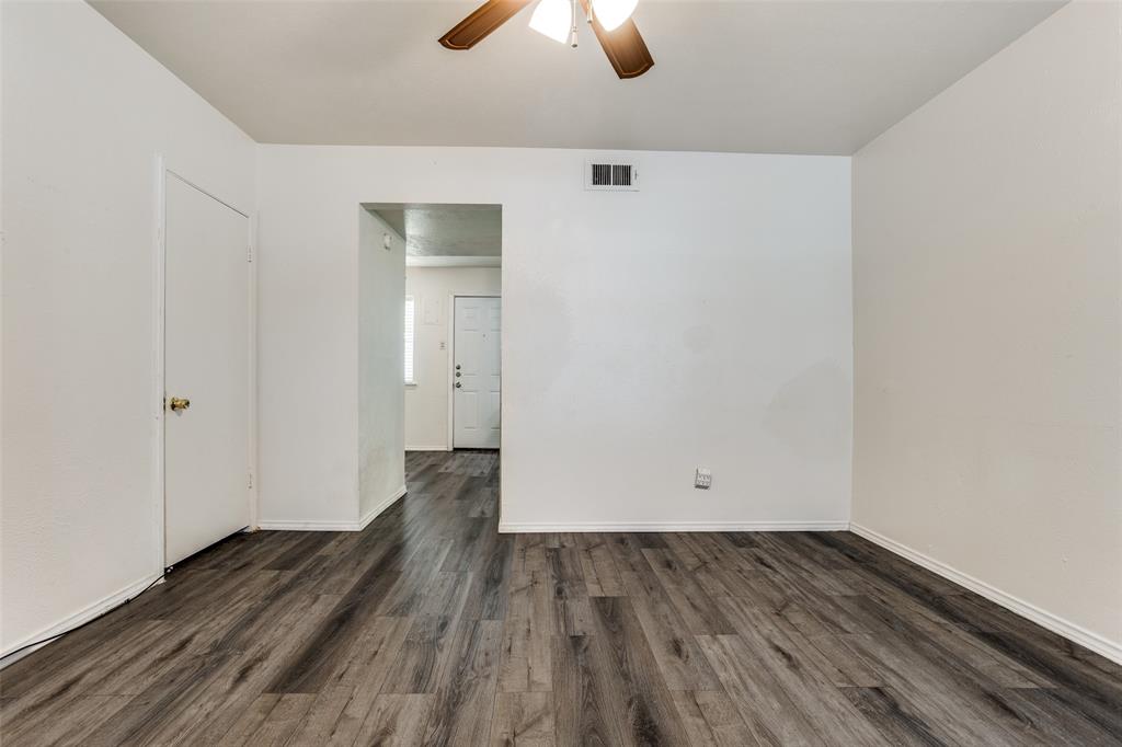 English Estates - Residential Lease