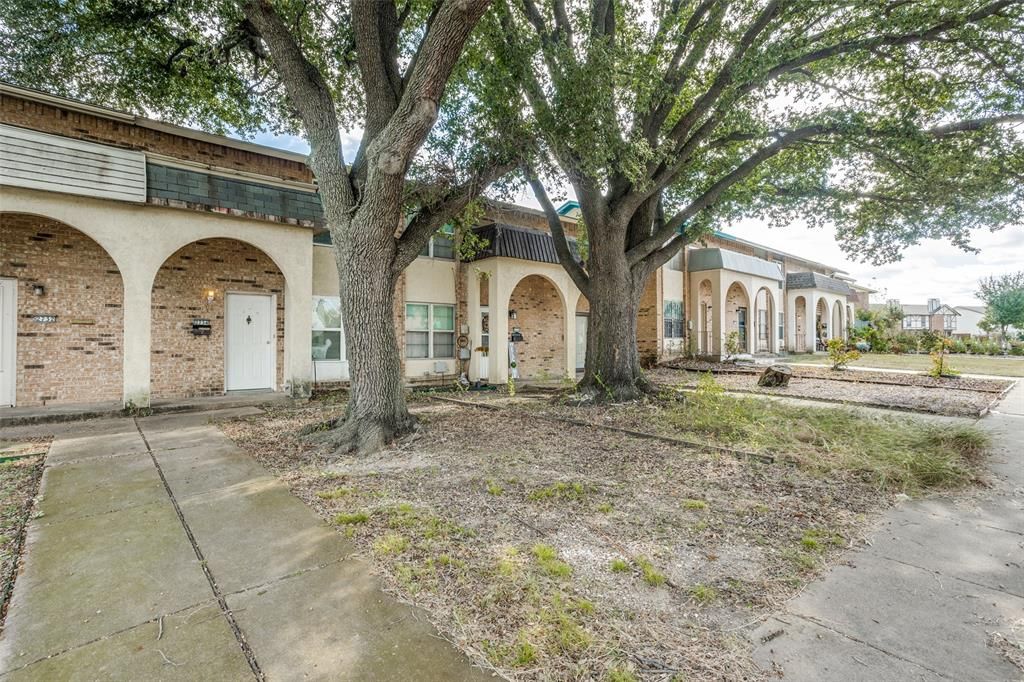 Photo of 2734 Patricia Lane, Garland, TX 75041 (MLS # 21113726)