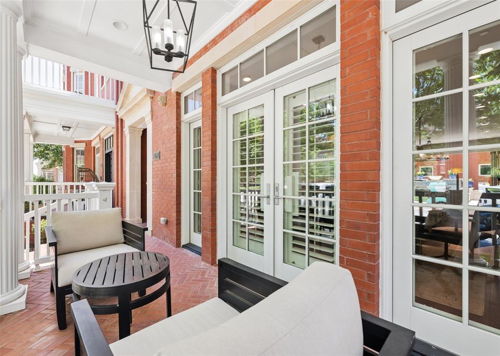 1521 Meeting Street