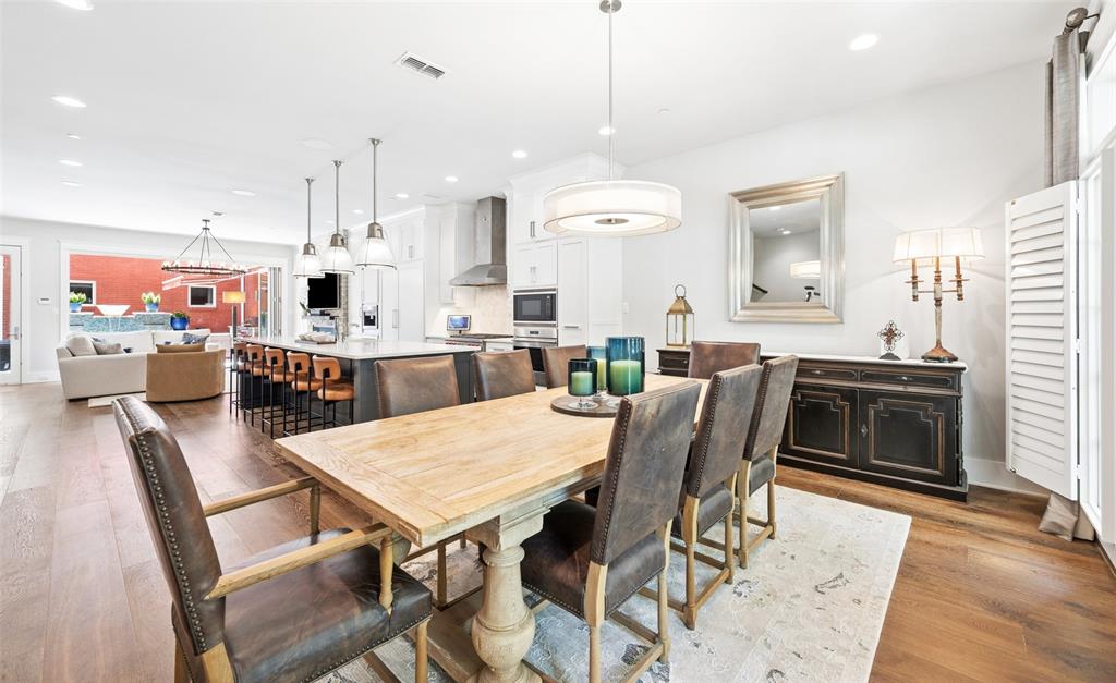 1521 Meeting Street