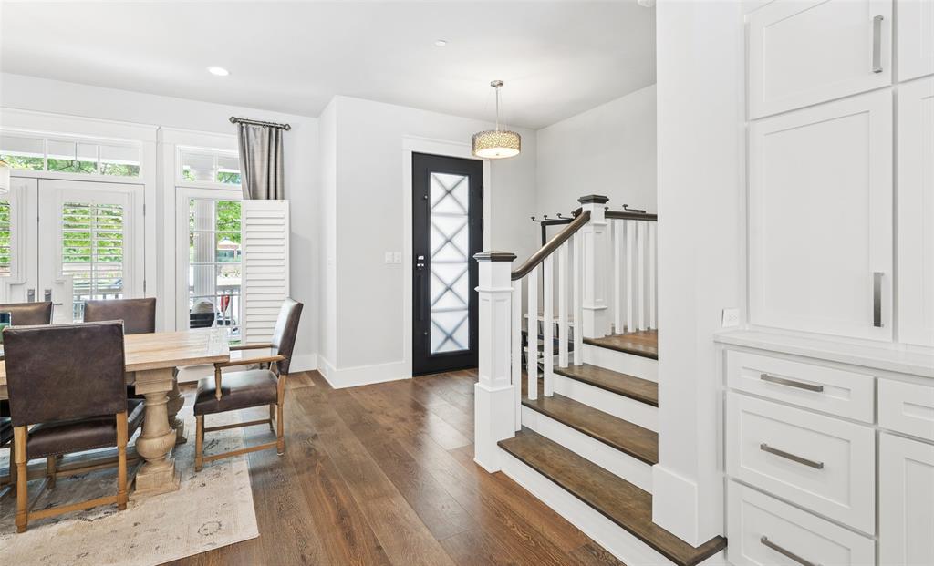 1521 Meeting Street