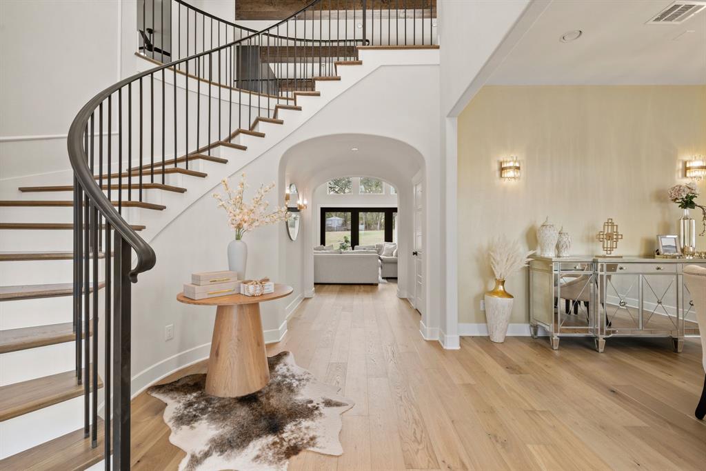 4120 Ridgecrest Drive