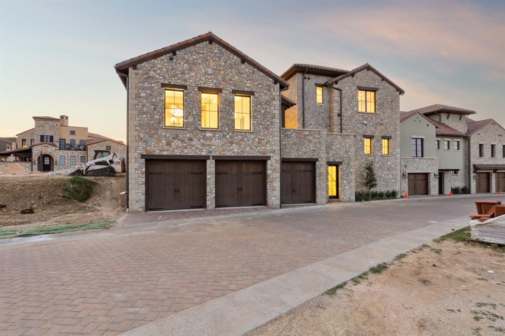 12 Cardona Drive