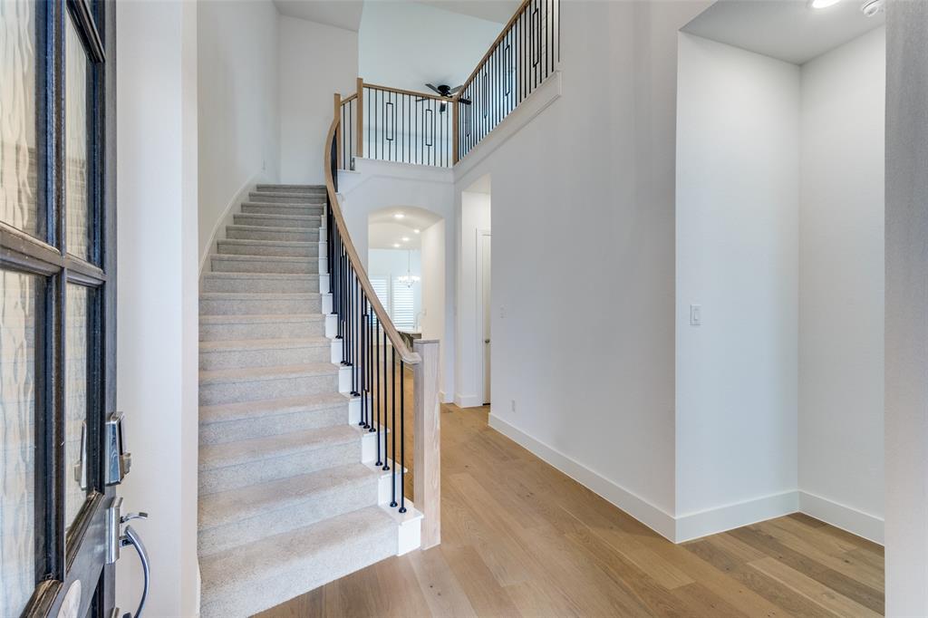 1716 Bradford Pear Way