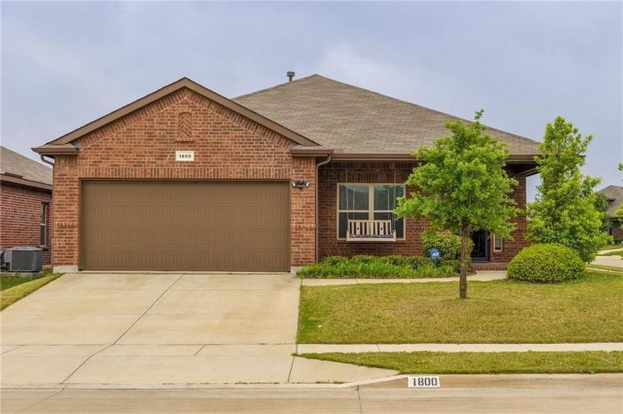 Captivating Corner Lot in Fort Worth! Darling drive-up with a cozy covered front porch perfect for sipping coffee in the morning! Stunning formal dining room as you walk into the home that would be ideal as a flex room or home office. Warm neutral tones! Ceiling Fans! Updated Fixtures! Open Concept perfect for entertaining! Split Bedroom floor-plan! Super kitchen with an abundance of cabinet and counter-space, stainless appliances, double oven, island and cozy breakfast nook! Oversized primary suite features a garden tub, separate shower, dual sinks and huge walk-in closet. Private fenced backyard with a covered patio! Community Pool! Close to hwy and shopping! Pets on a case by case basis.