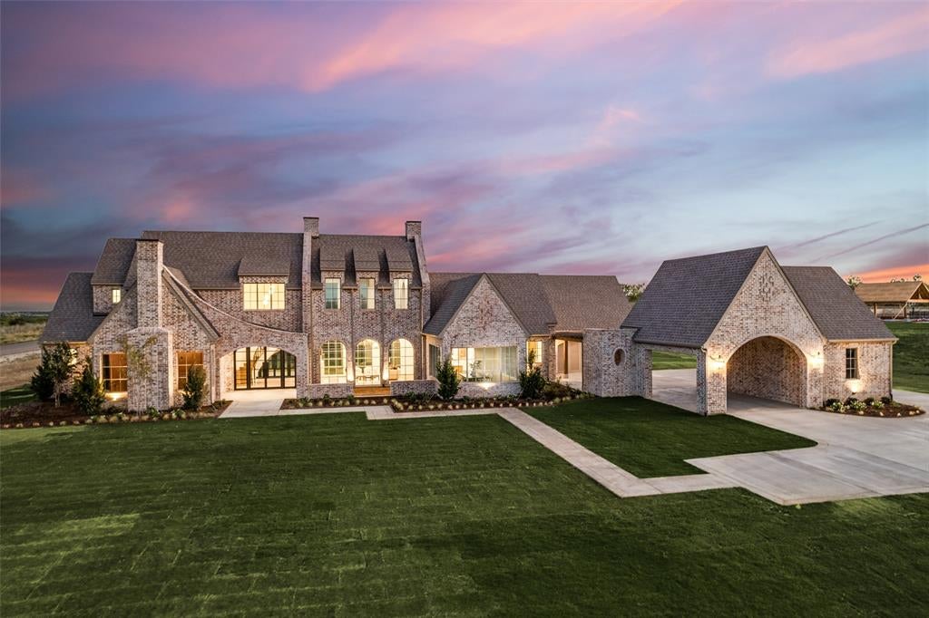 994 San Jacinto Drive