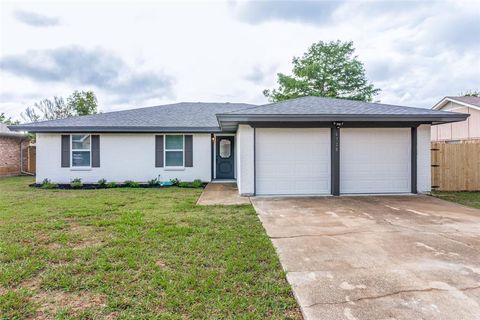 6728 Ridgetop Road North Richland Hills TX 76182