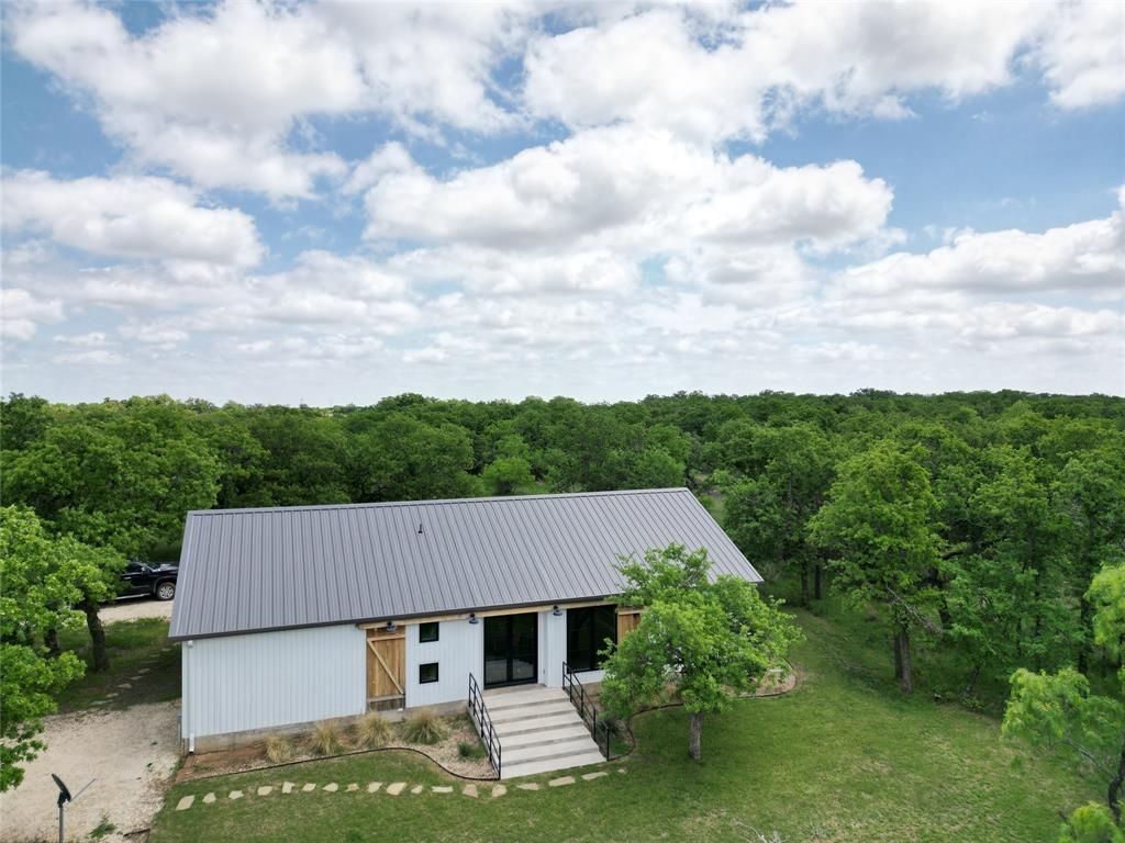 Photo of 185 Rising Oak Trl Trl, Rising Star, TX 76471 (MLS # 21238595)