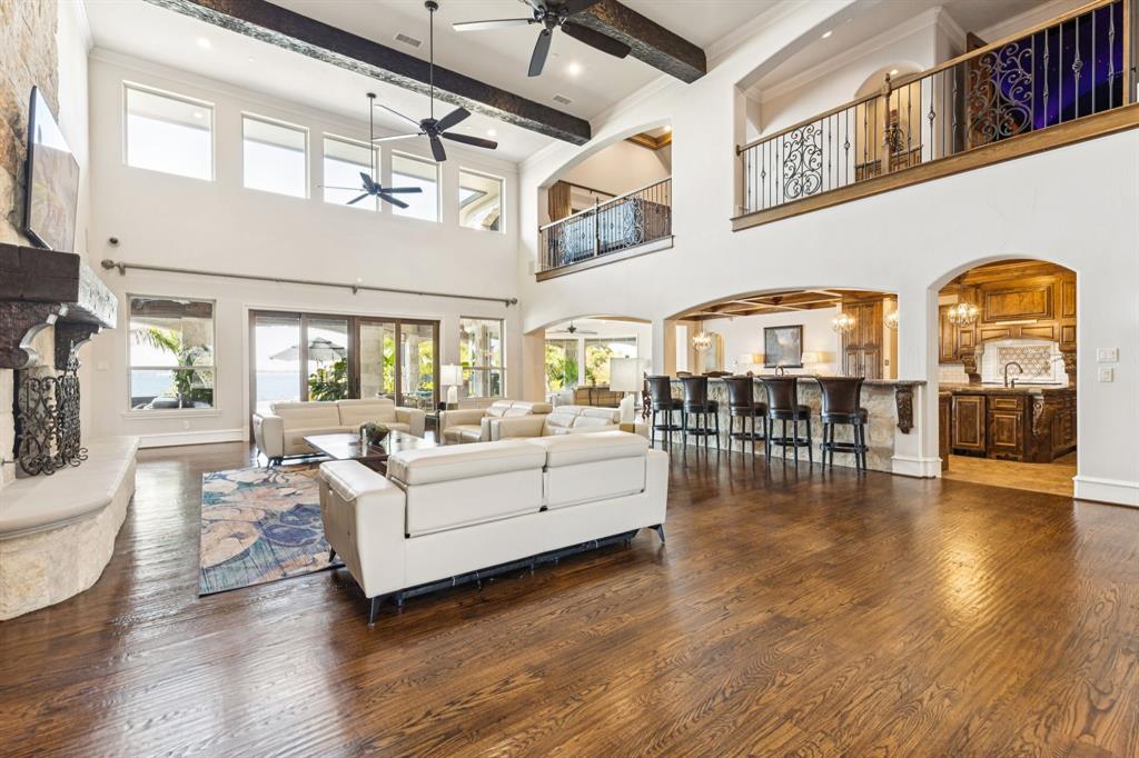 916 Cedar Shores Drive