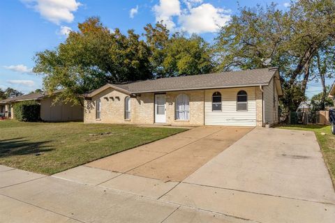 A home in Lewisville