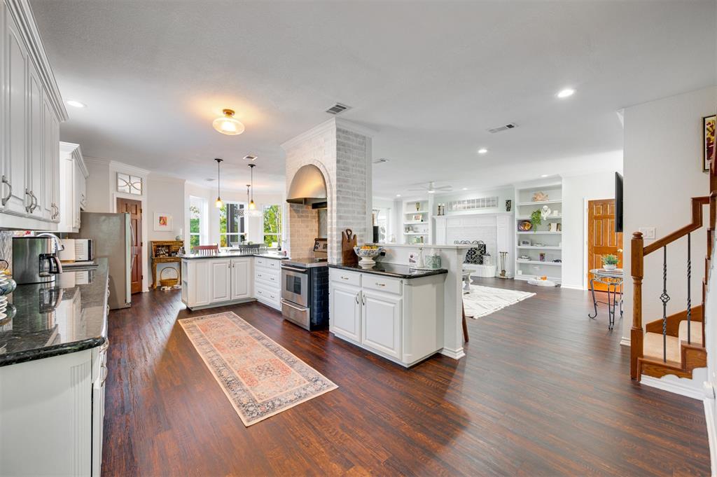 Pointe - Residential