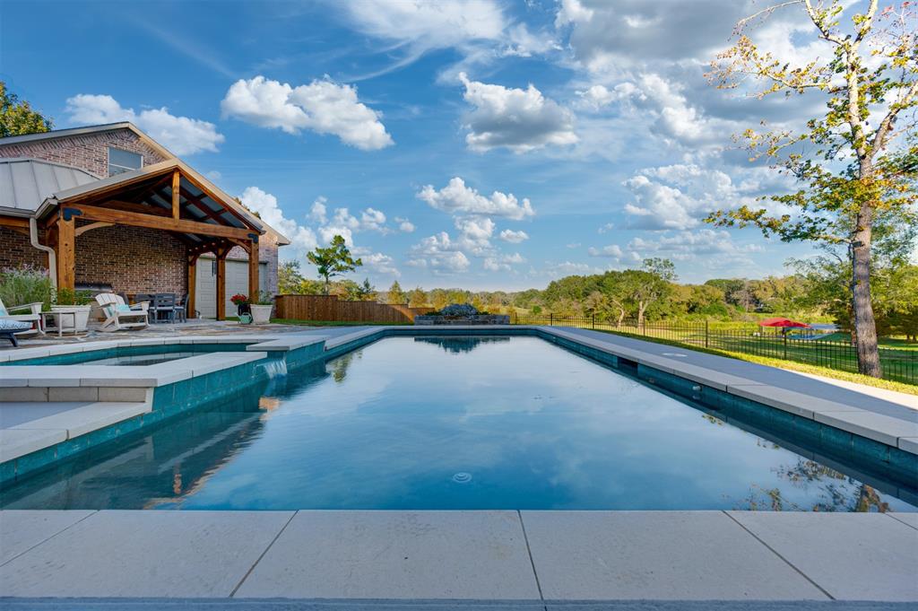 Pointe - Residential