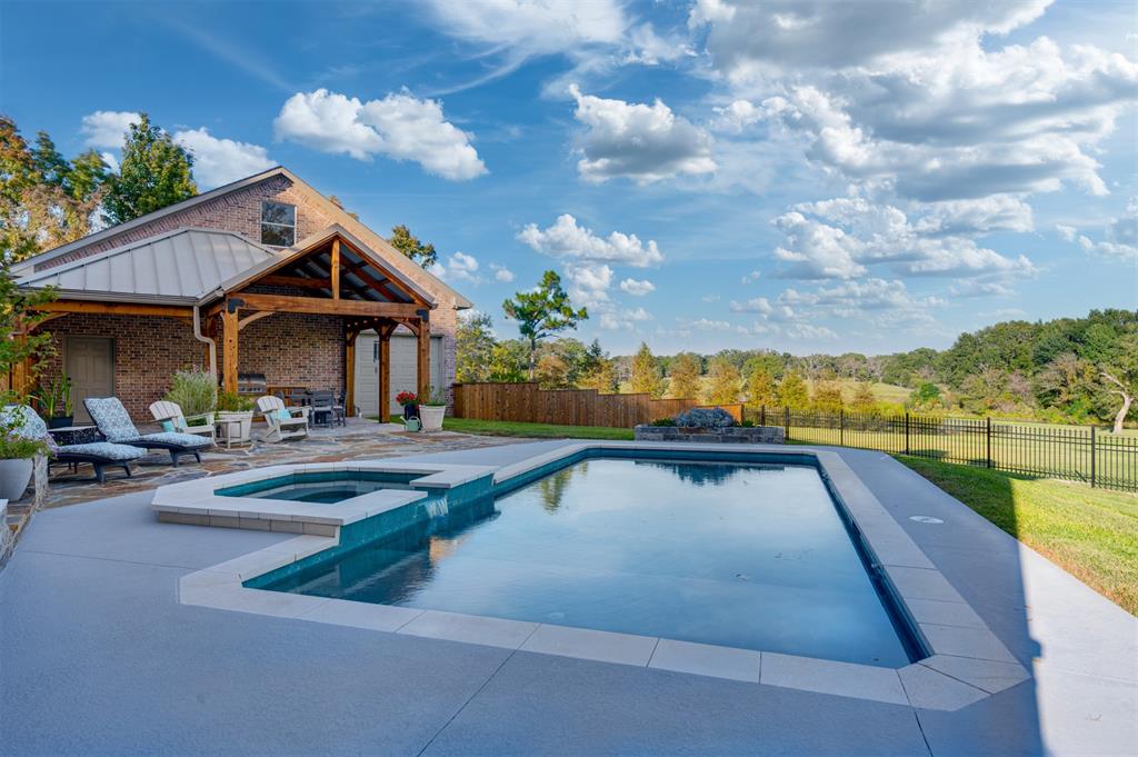 Pointe - Residential