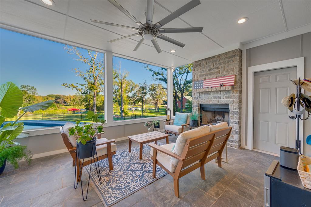 Pointe - Residential