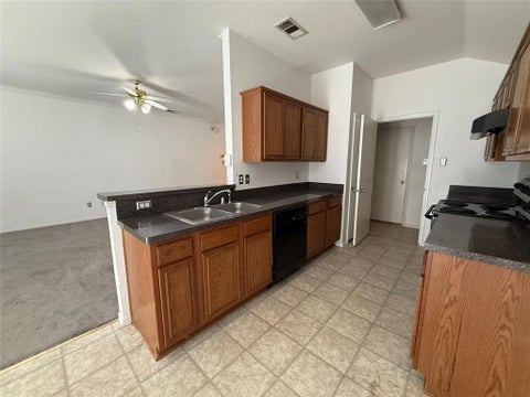 Tiny photo for 510 Meadowview Street, Farmersville, TX 75442 (MLS # 21396243)