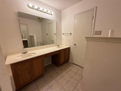 Tiny photo for 510 Meadowview Street, Farmersville, TX 75442 (MLS # 21396243)