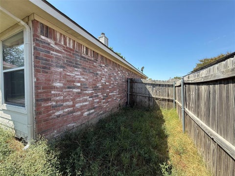 Tiny photo for 510 Meadowview Street, Farmersville, TX 75442 (MLS # 21396243)