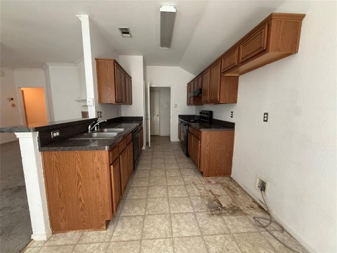 Tiny photo for 510 Meadowview Street, Farmersville, TX 75442 (MLS # 21396243)