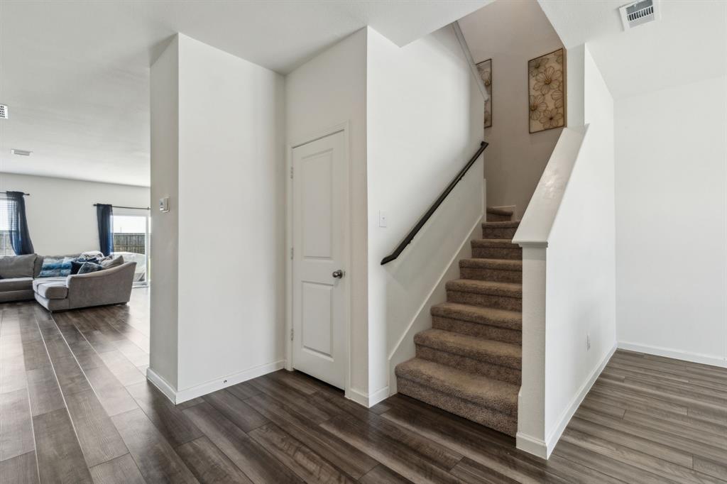 1421 Ancer Way