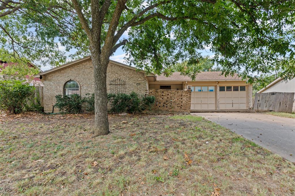 Arlington, Texas 76014, United States, 3 Bedrooms Bedrooms, ,2 BathroomsBathrooms,Residential,Pending,199142