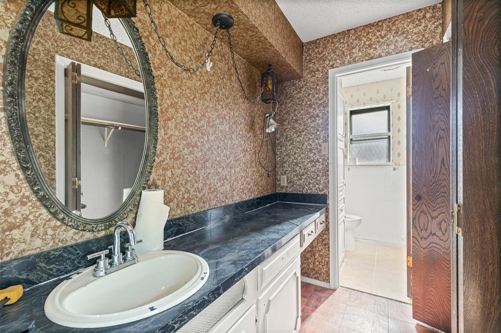 Arlington, Texas 76014, United States, 3 Bedrooms Bedrooms, ,2 BathroomsBathrooms,Residential,Pending,199142