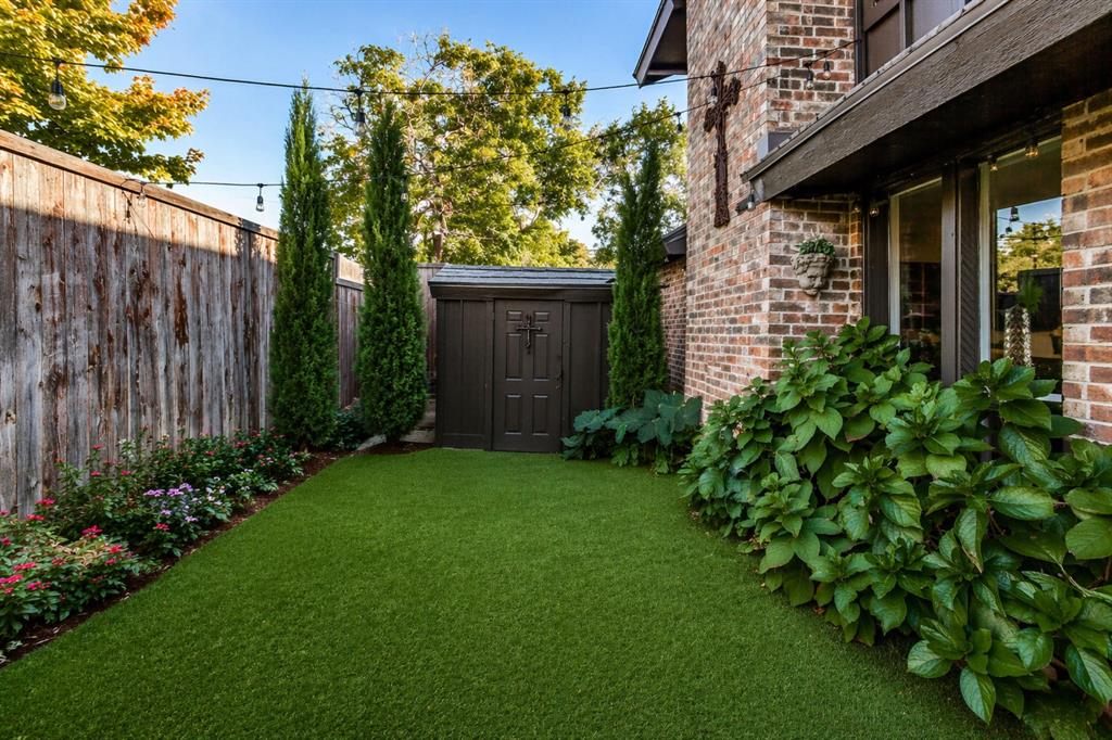 Hillcrest Villa Condo - Residential