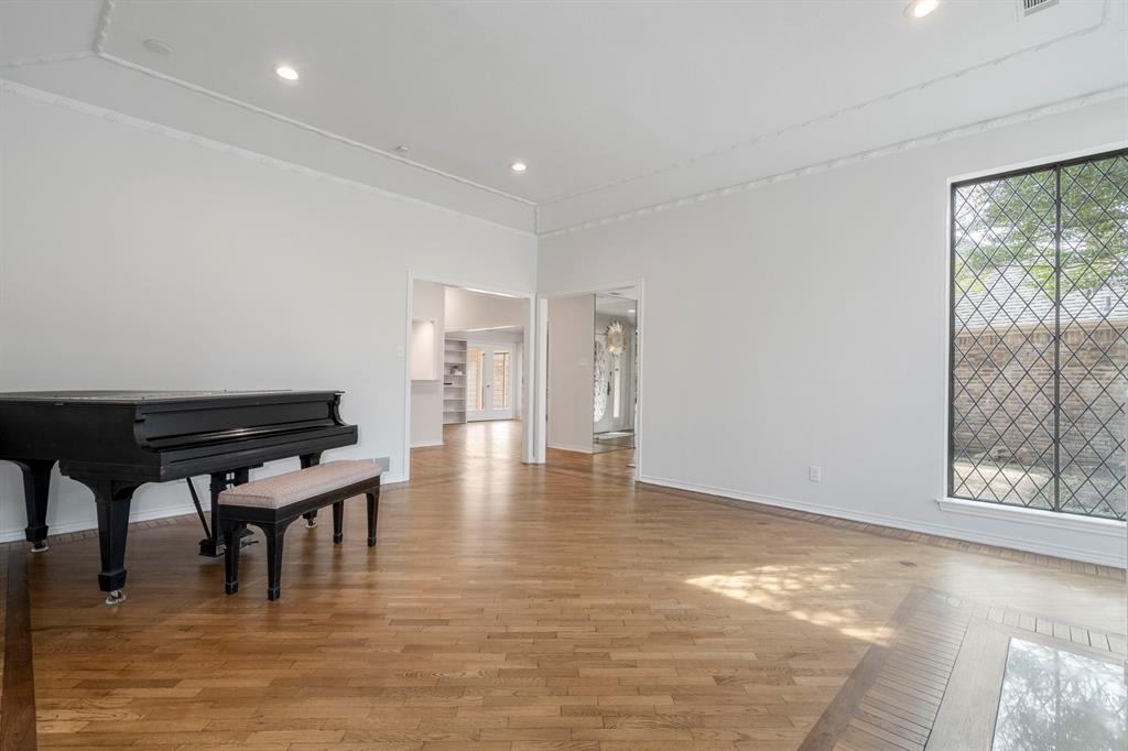 12616 Sunlight Drive