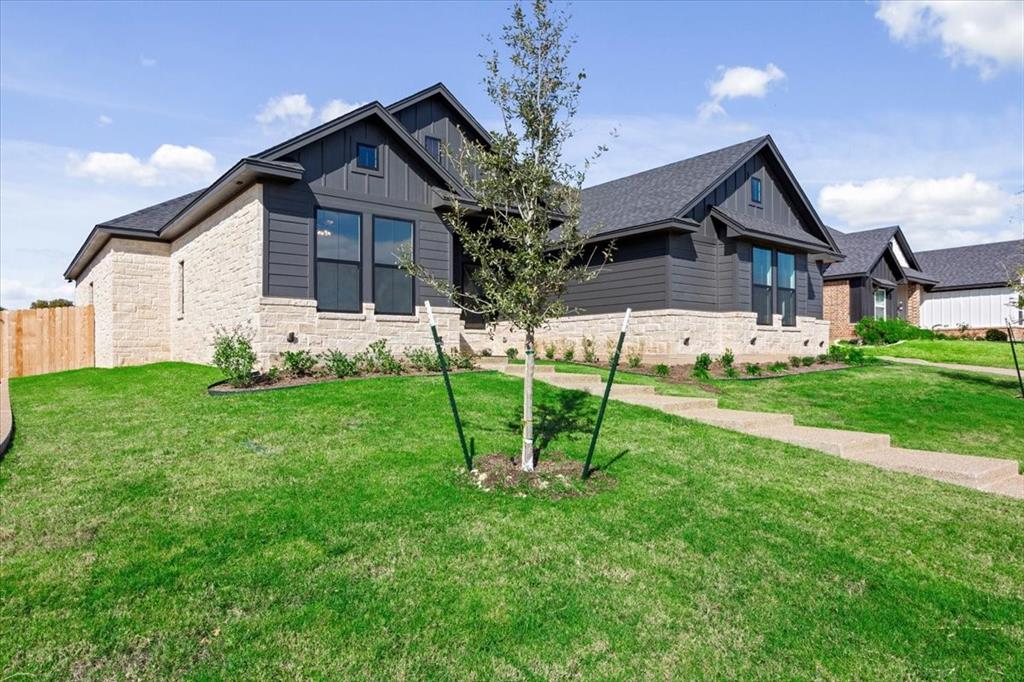 10201 Castleberry Lane