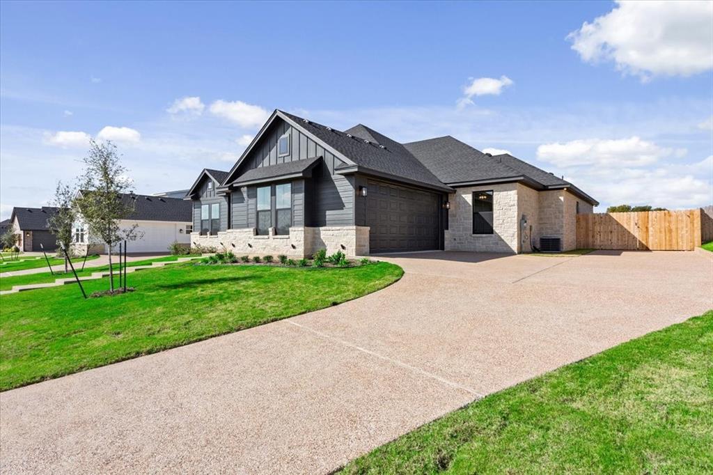 10201 Castleberry Lane