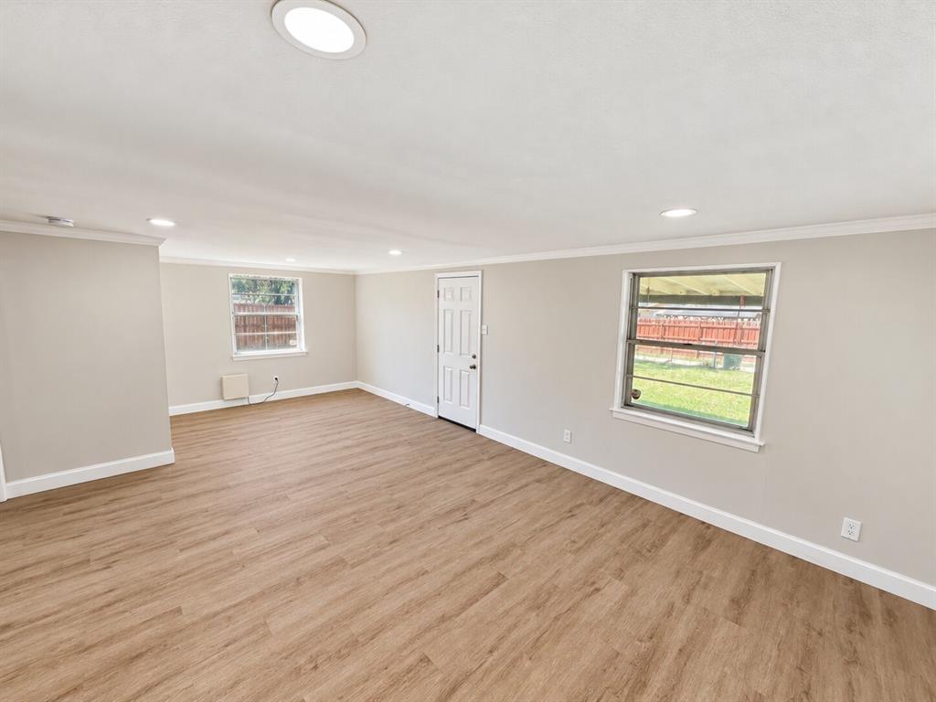 1307 Crestridge Drive