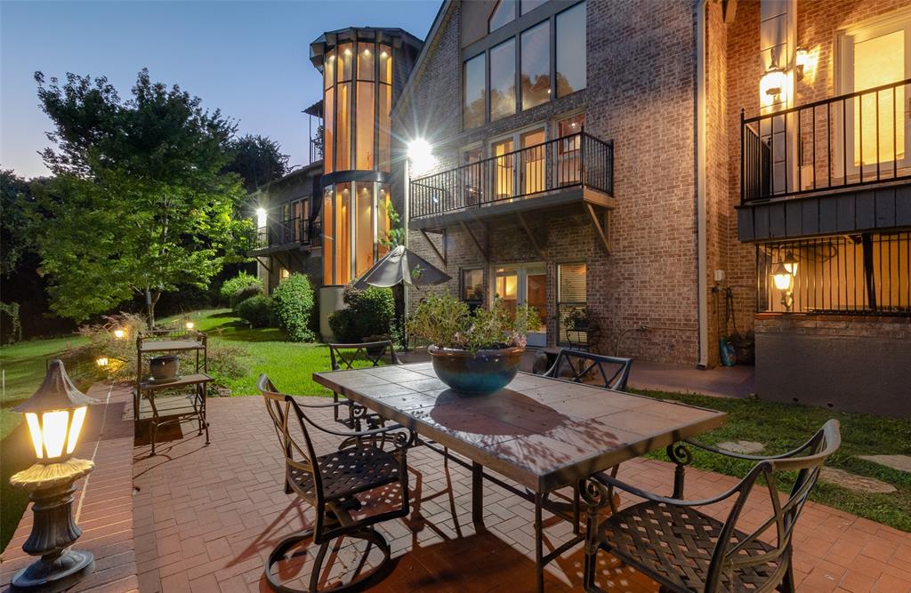 R H W Estates - Residential