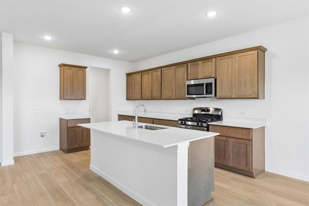 2513 Canadian Way