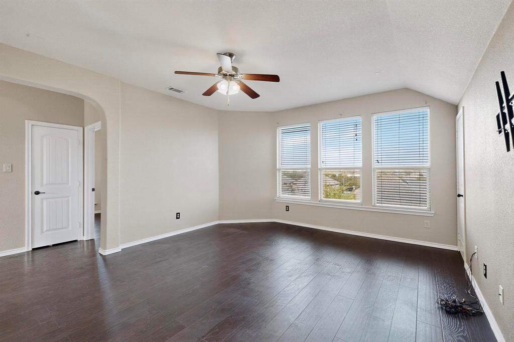 Deer Creek Arlington - Residential