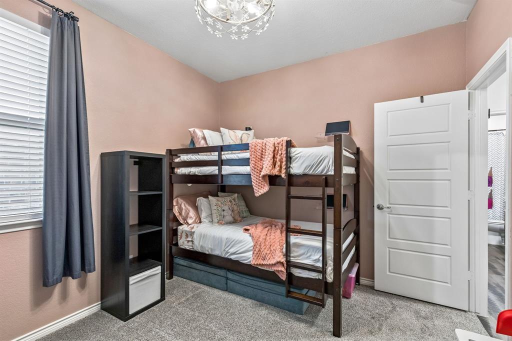 Valencia On The Lake - Residential