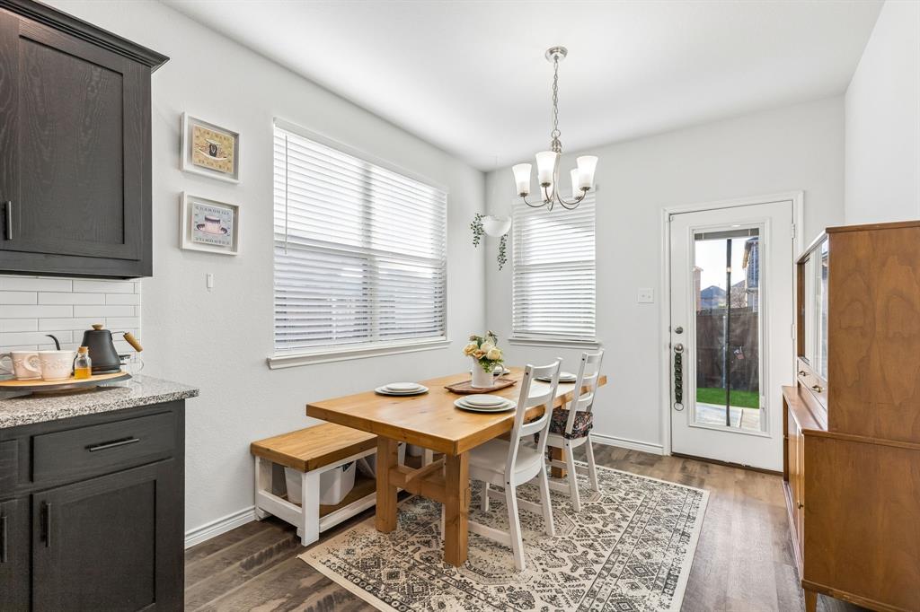 Valencia On The Lake - Residential