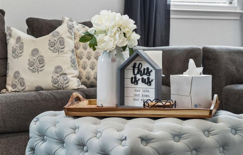 Valencia On The Lake - Residential