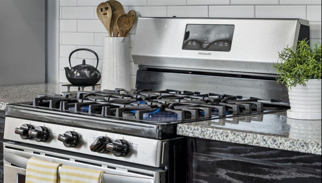 Valencia On The Lake - Residential