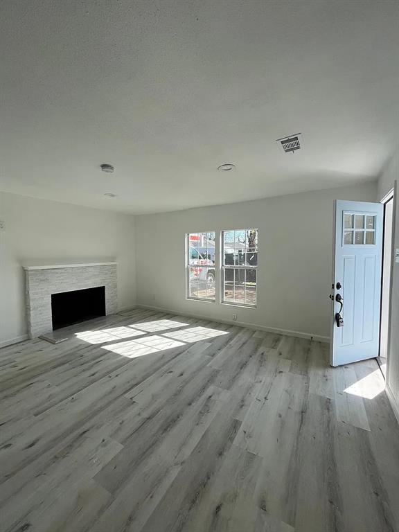 4011 Carpenter Avenue