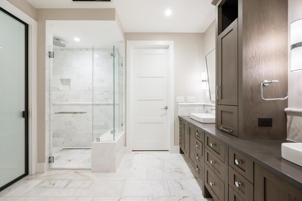 Parkview Condo - Residential