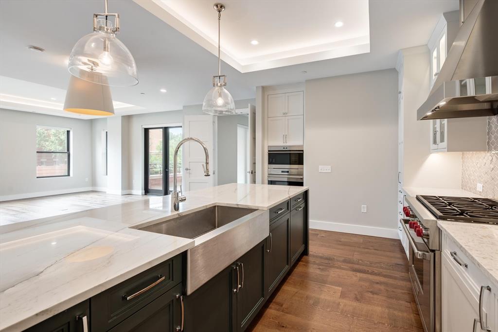 Parkview Condo - Residential