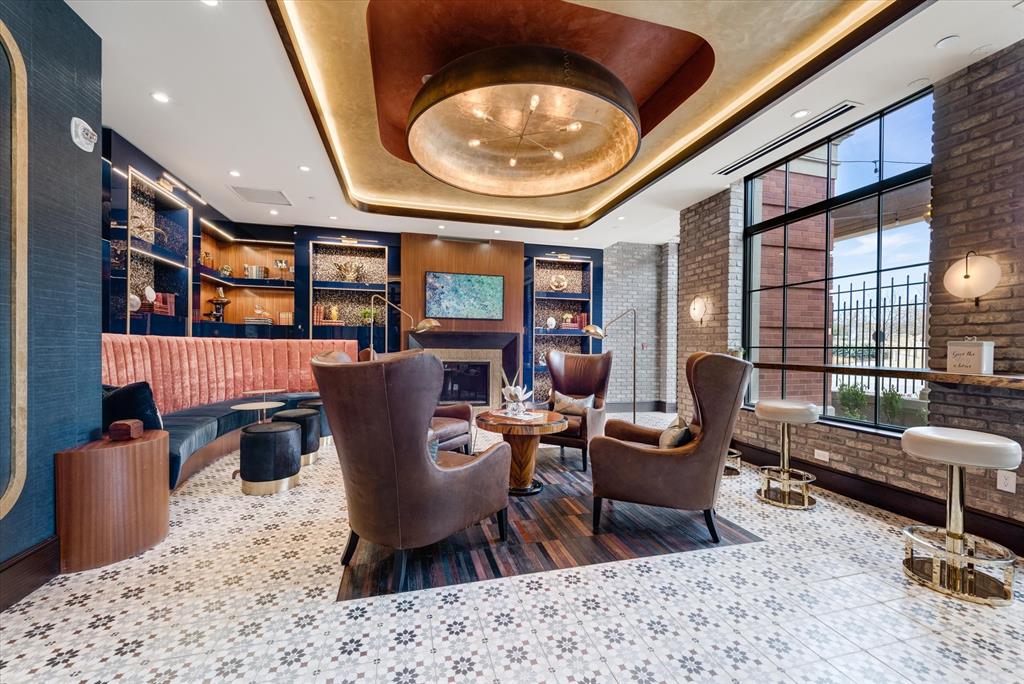 Parkview Condo - Residential