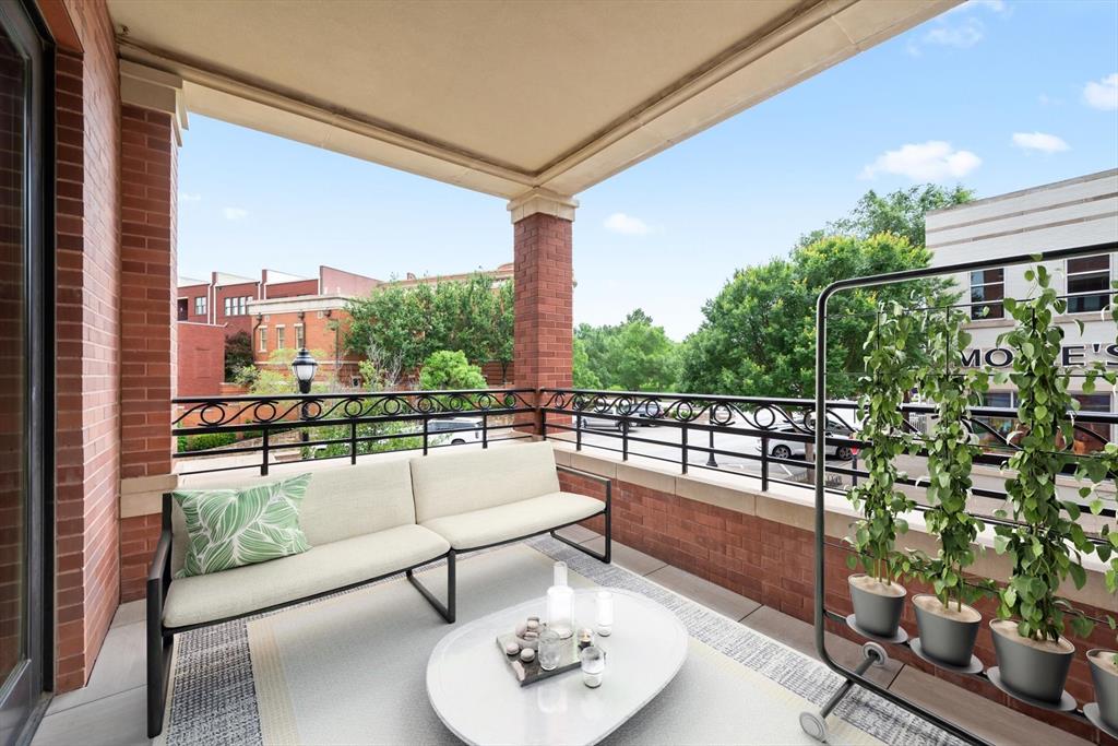 Parkview Condo - Residential